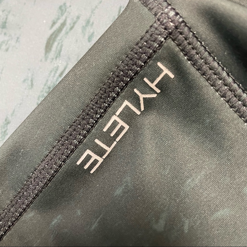 Hylete Motiv Tight Size Small